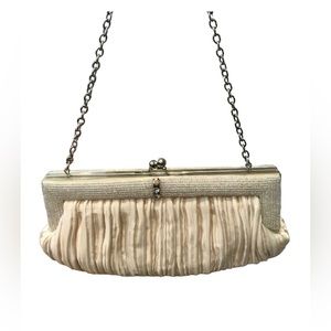 Creme Silk evening clutch 👛
